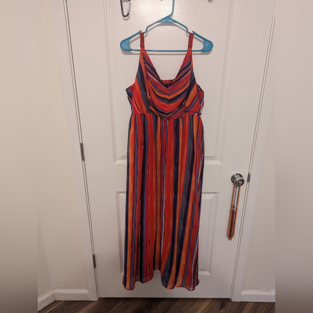 Torrid Maxi Chiffon Pleated Dress Size 3
